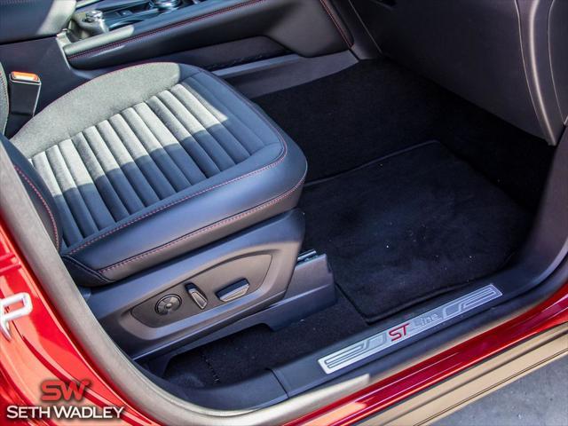 new 2025 Ford Explorer car, priced at $47,234