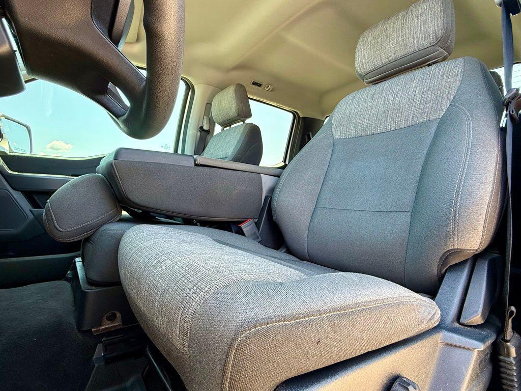 used 2021 Ford F-150 car, priced at $33,400