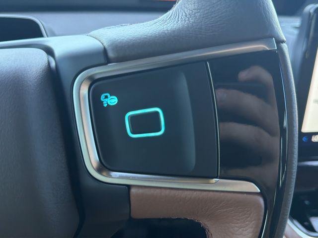 new 2025 Ford Expedition car, priced at $85,897