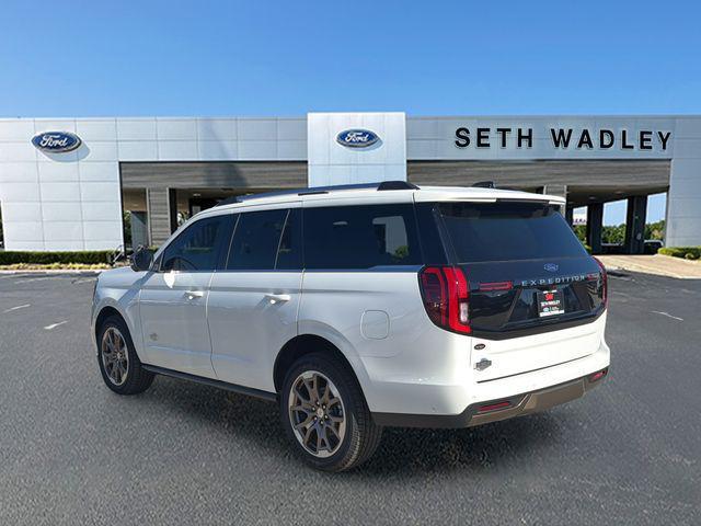 new 2025 Ford Expedition car, priced at $85,897