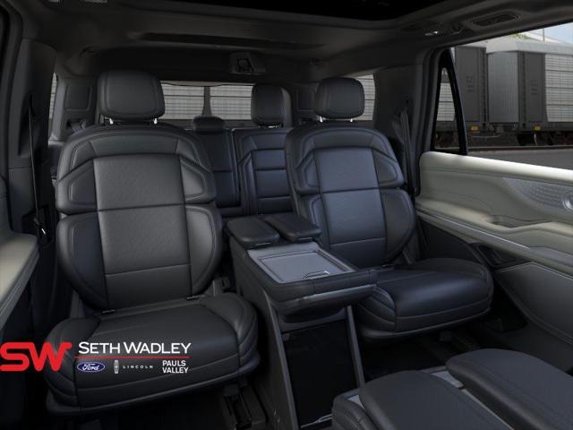 new 2025 Lincoln Navigator car, priced at $110,415