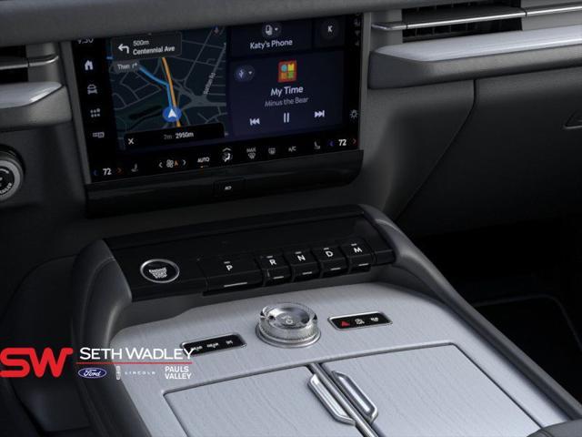 new 2025 Lincoln Navigator car, priced at $110,415