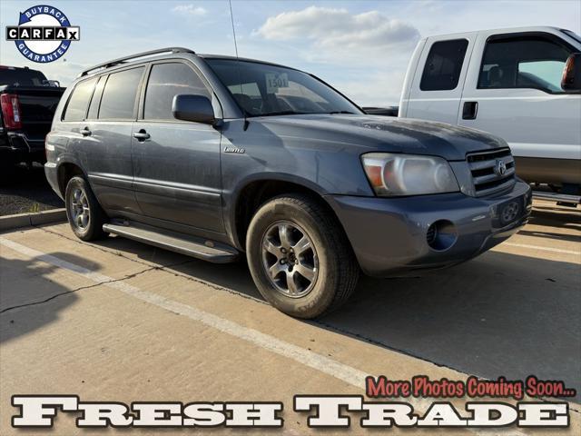 used 2004 Toyota Highlander car, priced at $4,900