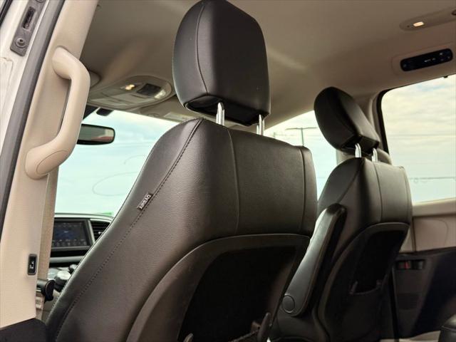 used 2020 Chrysler Pacifica car, priced at $16,400