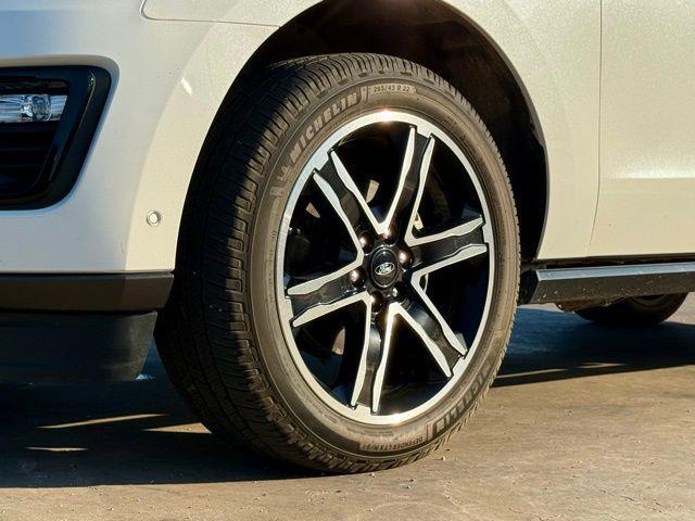 used 2021 Ford Expedition Max car, priced at $31,900