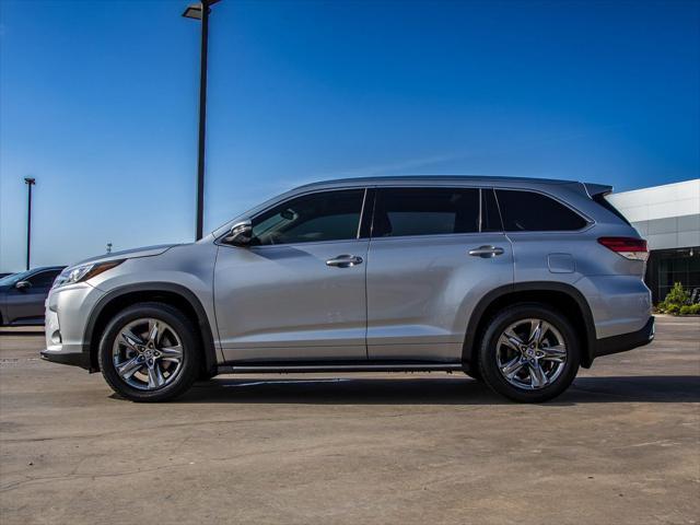 used 2019 Toyota Highlander car, priced at $29,600