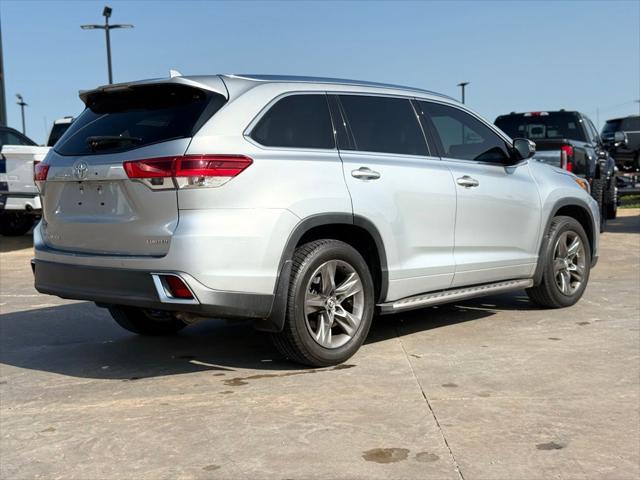 used 2019 Toyota Highlander car, priced at $33,905