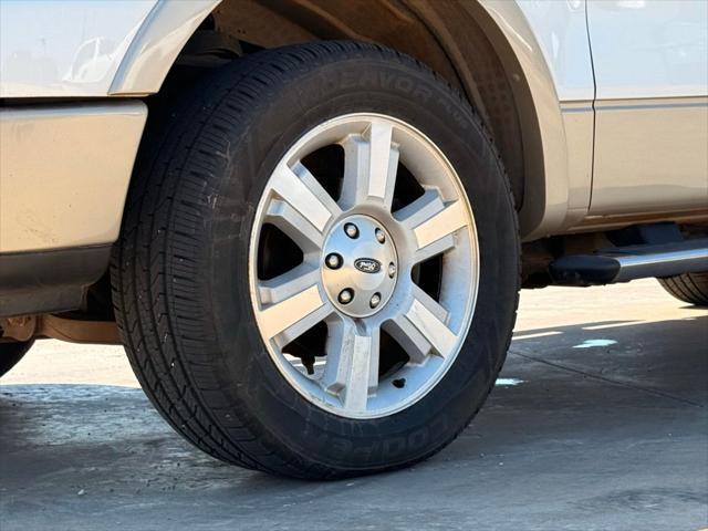 used 2007 Ford F-150 car, priced at $7,900