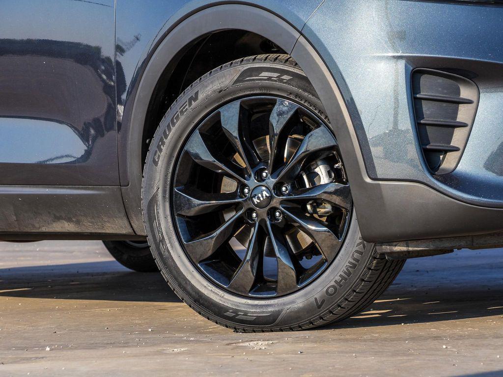 used 2020 Kia Sorento car, priced at $20,100