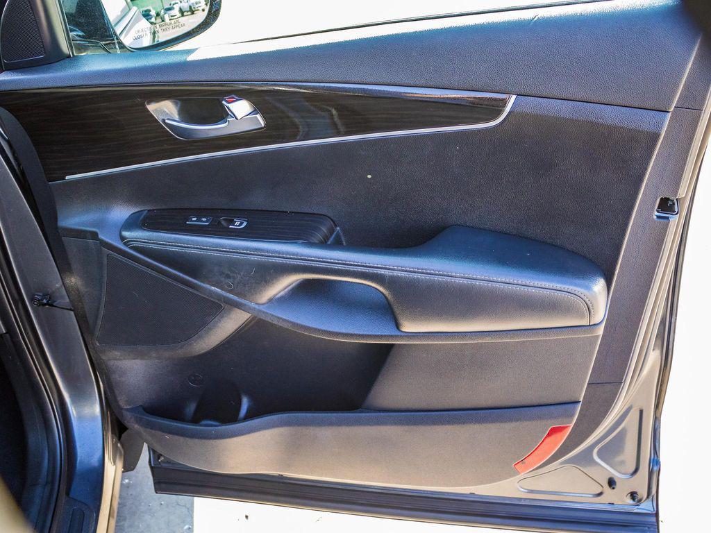 used 2020 Kia Sorento car, priced at $20,100