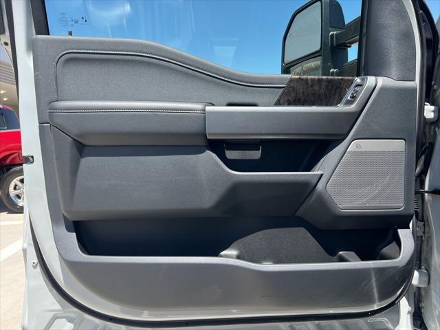 new 2025 Ford F-250 car