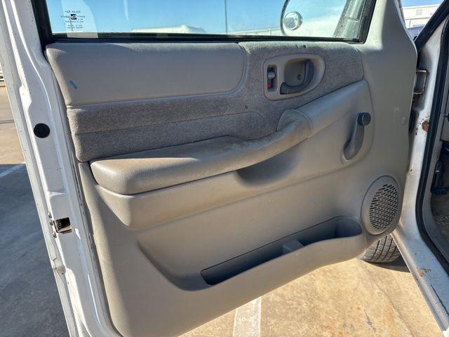 used 2001 Chevrolet Blazer car, priced at $4,400