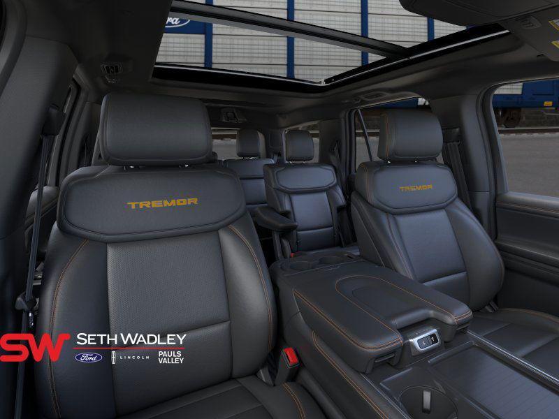 new 2025 Ford Expedition car, priced at $85,075