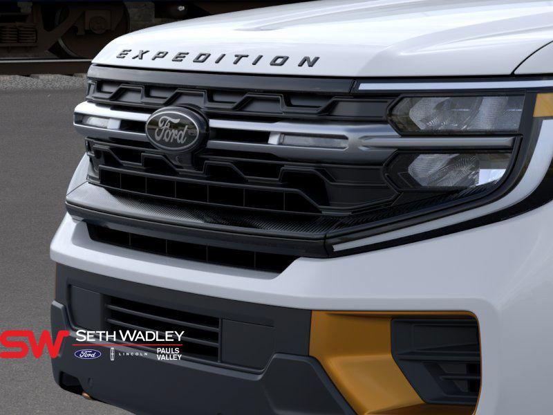 new 2025 Ford Expedition car, priced at $85,075