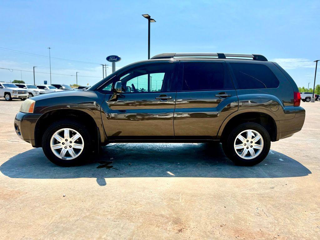 used 2011 Mitsubishi Endeavor car, priced at $7,900