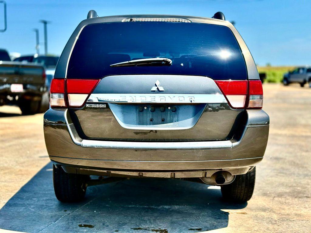 used 2011 Mitsubishi Endeavor car, priced at $7,900