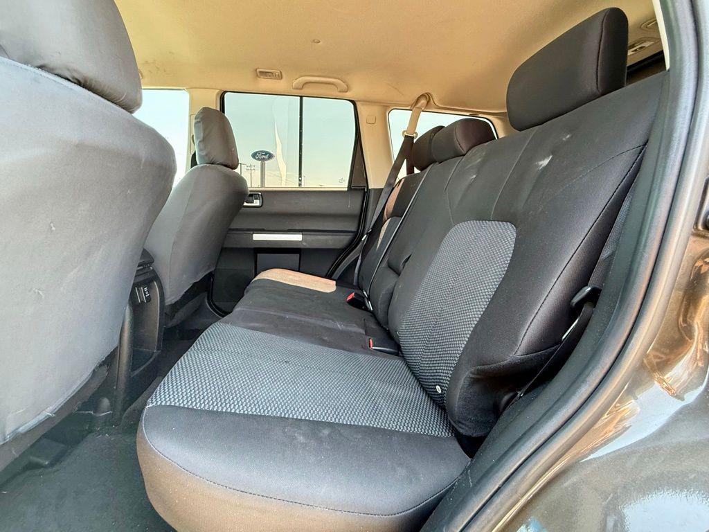used 2011 Mitsubishi Endeavor car, priced at $7,900