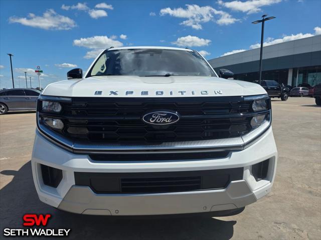 new 2025 Ford Expedition car, priced at $90,990