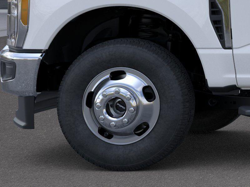 new 2025 Ford F-350 car, priced at $62,593