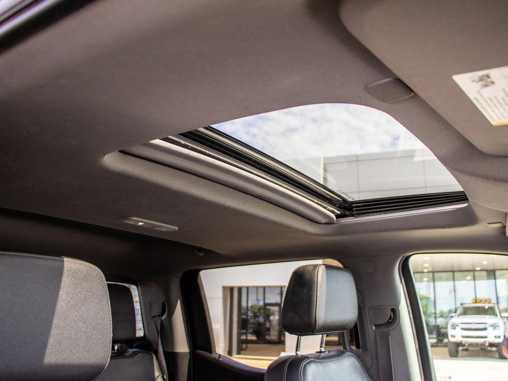 used 2021 Chevrolet Silverado 1500 car, priced at $33,900
