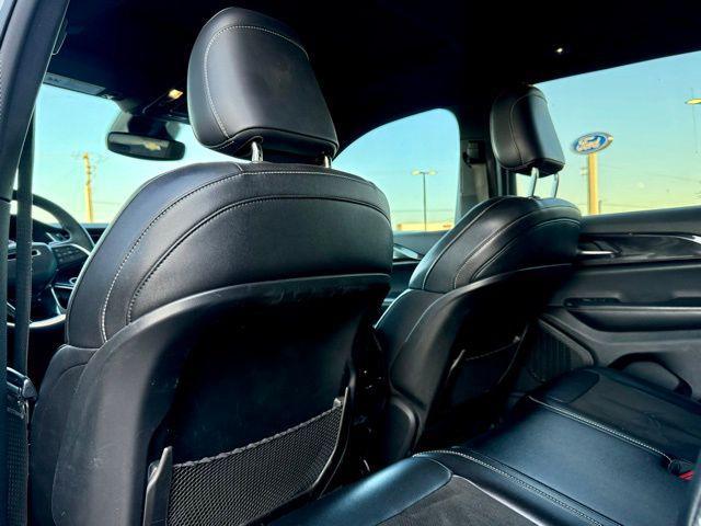 used 2023 Jeep Grand Cherokee car, priced at $32,400