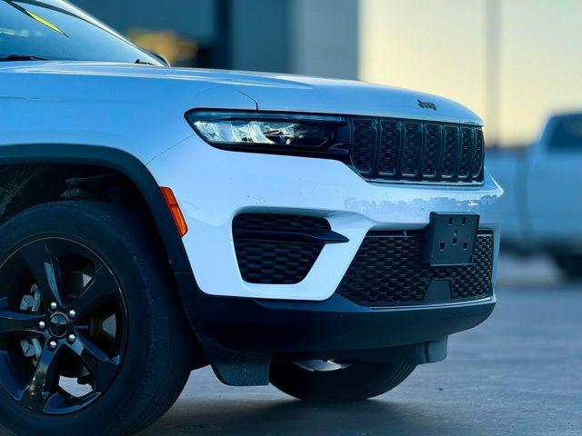 used 2023 Jeep Grand Cherokee car, priced at $32,400