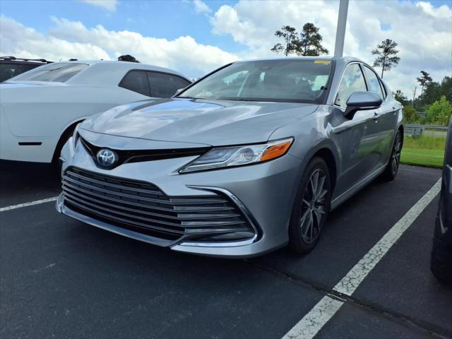 used 2022 Toyota Camry Hybrid car, priced at $29,995