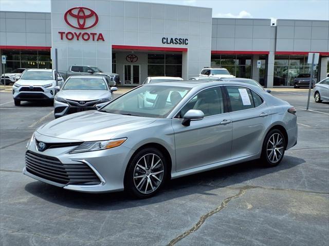 used 2022 Toyota Camry Hybrid car, priced at $29,888