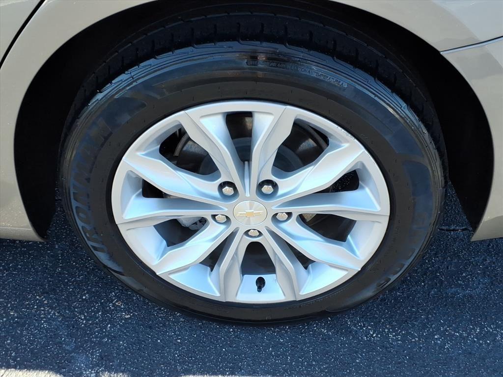 used 2023 Chevrolet Malibu car, priced at $18,366
