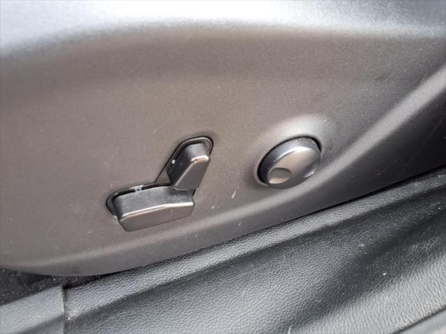 used 2023 Jeep Cherokee car, priced at $22,944