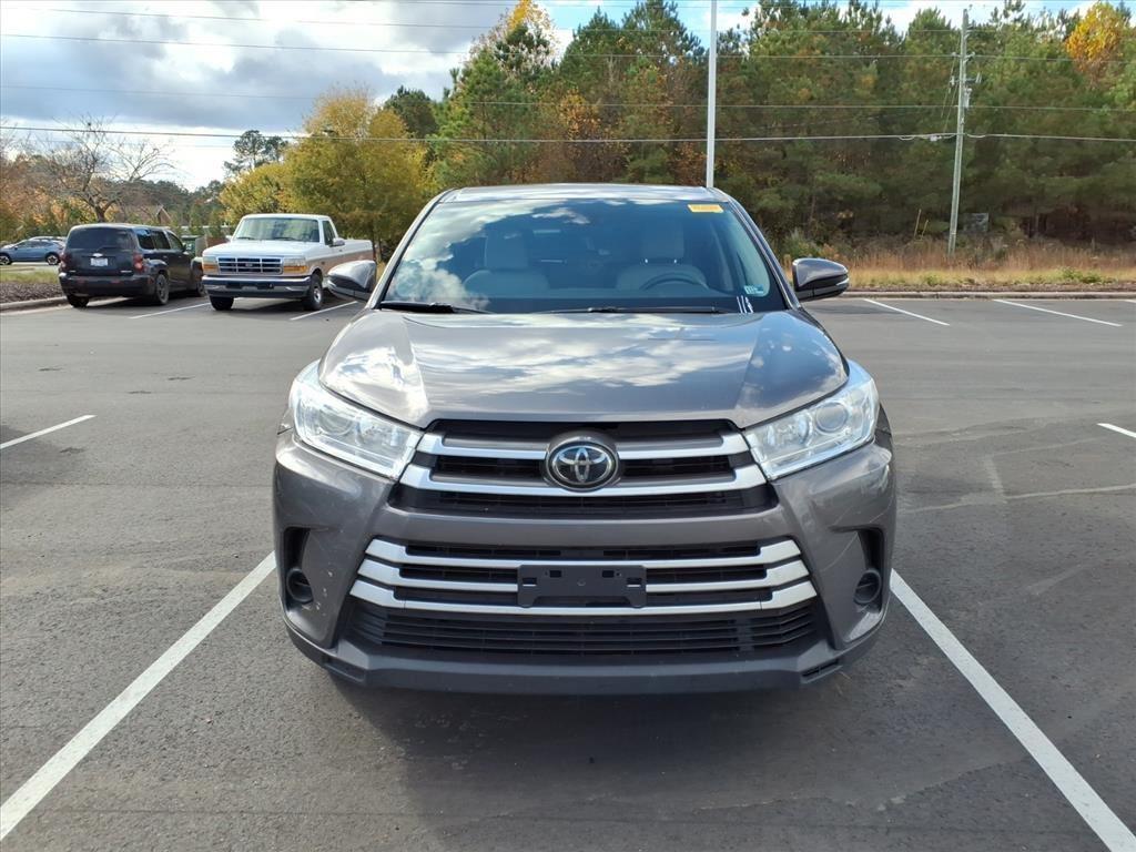 used 2018 Toyota Highlander car, priced at $19,995
