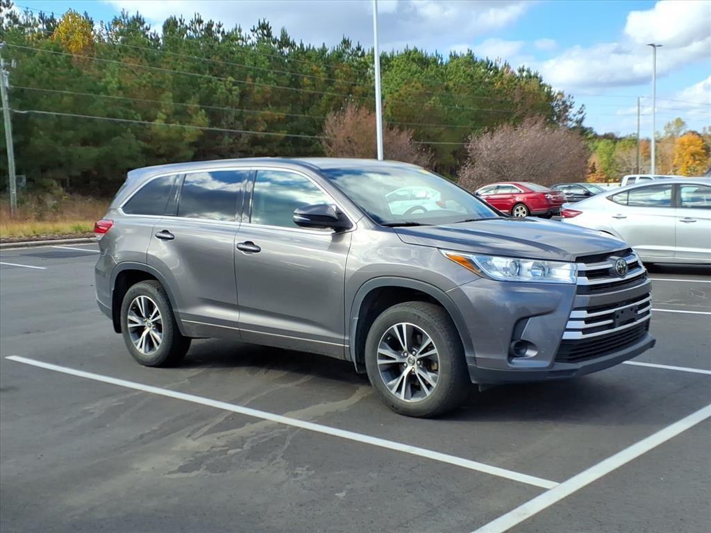 used 2018 Toyota Highlander car, priced at $19,995