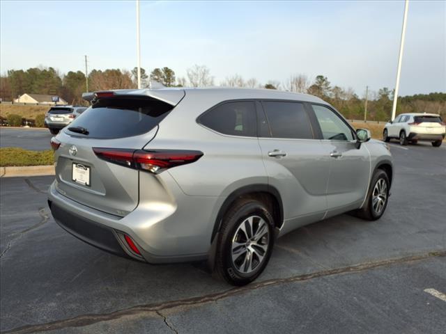 used 2024 Toyota Highlander car, priced at $41,777