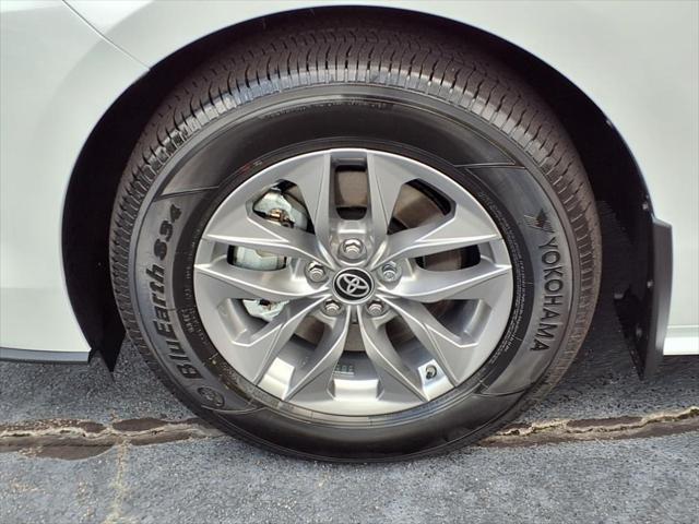 new 2025 Toyota Sienna car, priced at $47,726