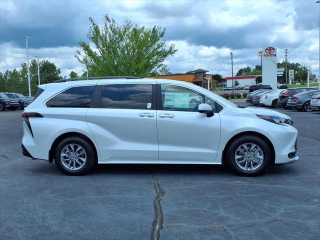 new 2025 Toyota Sienna car, priced at $47,726