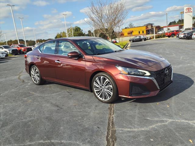 used 2023 Nissan Altima car, priced at $23,975