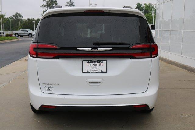 used 2022 Chrysler Pacifica car, priced at $24,946