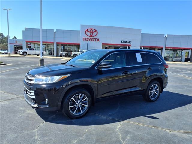 used 2019 Toyota Highlander car, priced at $26,577