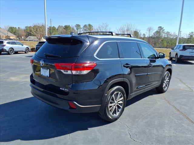 used 2019 Toyota Highlander car, priced at $26,577