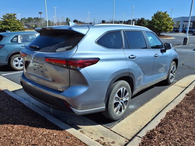 used 2023 Toyota Highlander car