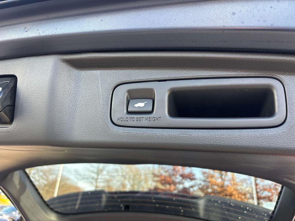 new 2026 Honda CR-V Hybrid car, priced at $41,675