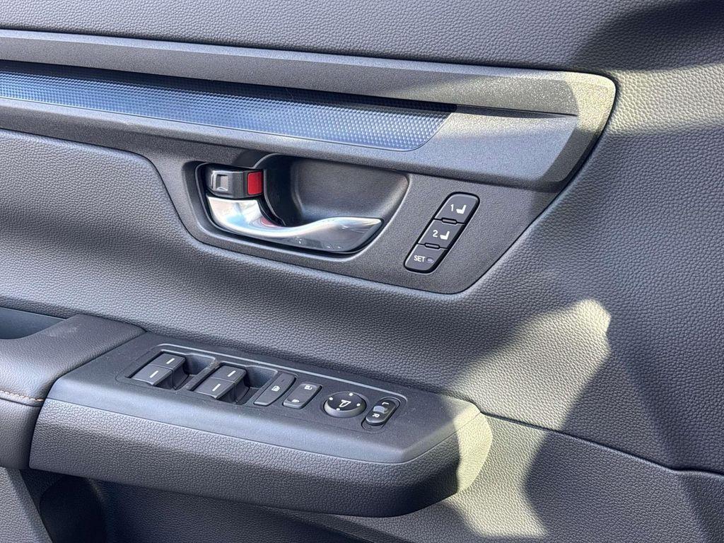 new 2026 Honda CR-V Hybrid car, priced at $41,675