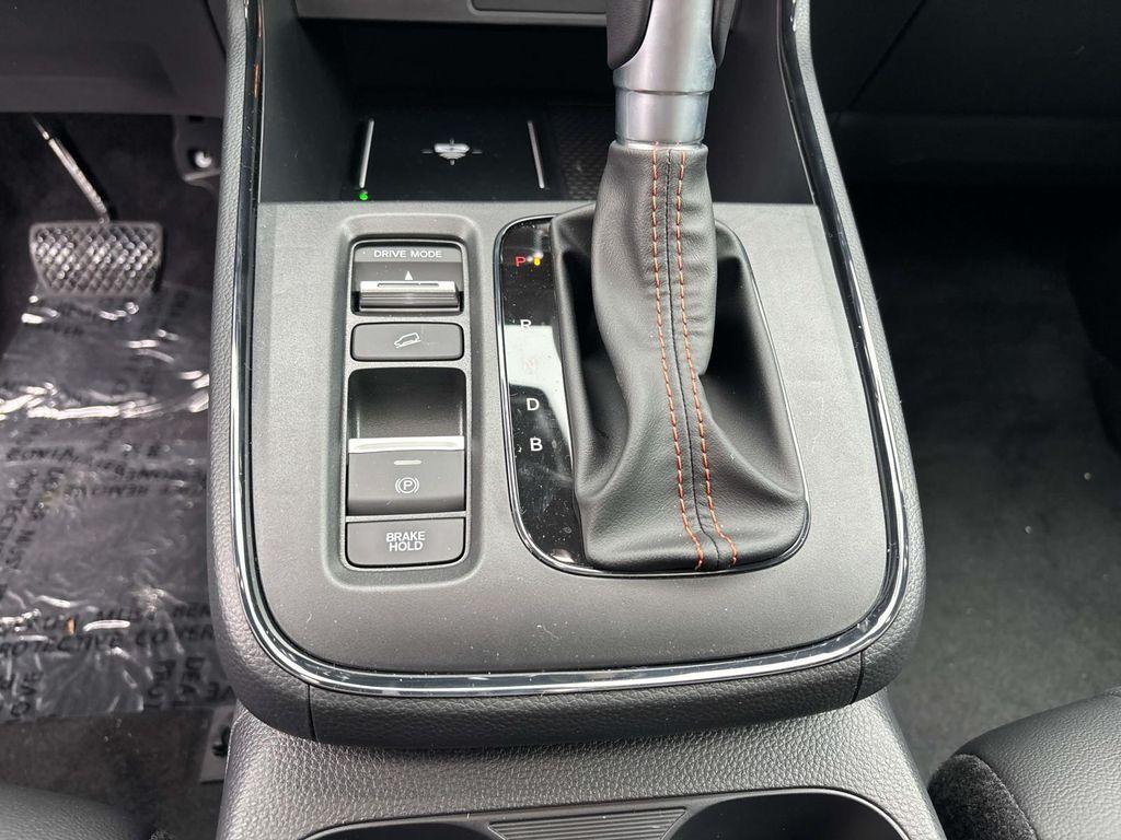 new 2026 Honda CR-V Hybrid car, priced at $41,675