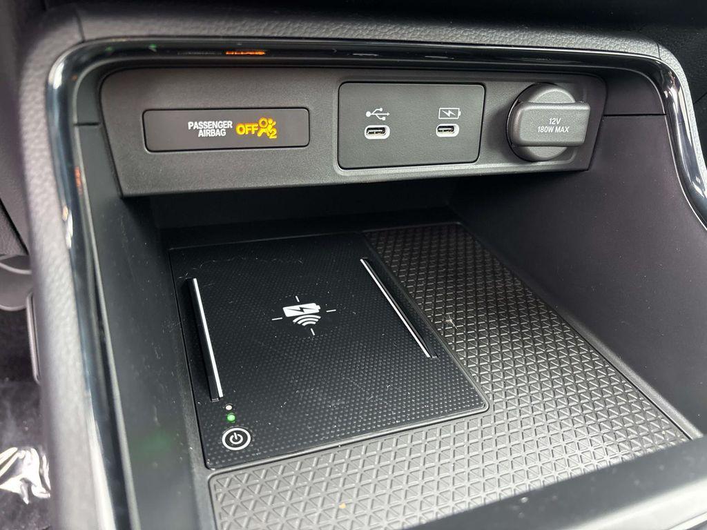 new 2026 Honda CR-V Hybrid car, priced at $41,675