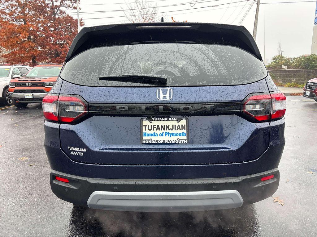 new 2025 Honda Pilot car, priced at $47,095