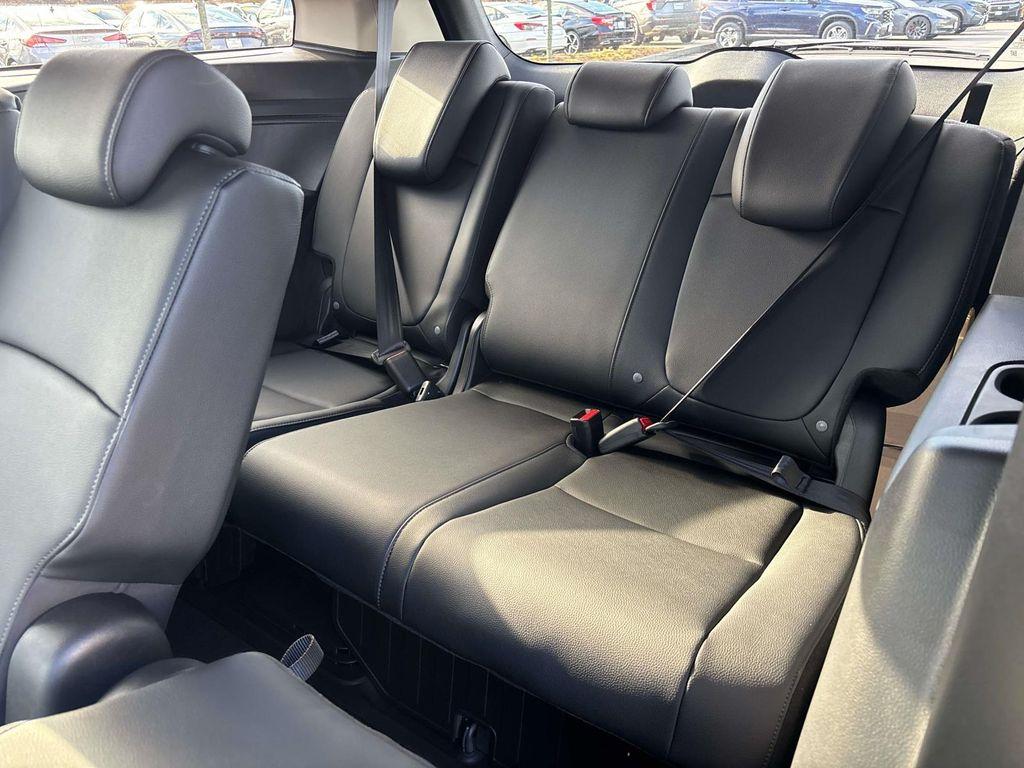 new 2026 Honda Odyssey car, priced at $45,685