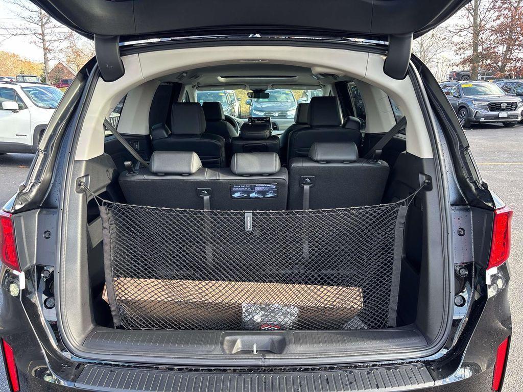 new 2026 Honda Odyssey car, priced at $45,685