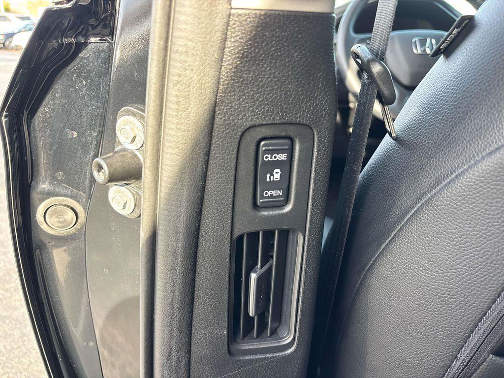 used 2023 Honda Odyssey car, priced at $35,974