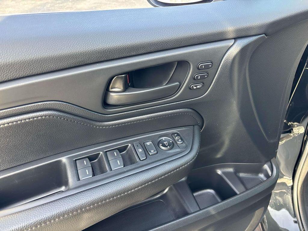 used 2023 Honda Odyssey car, priced at $35,974