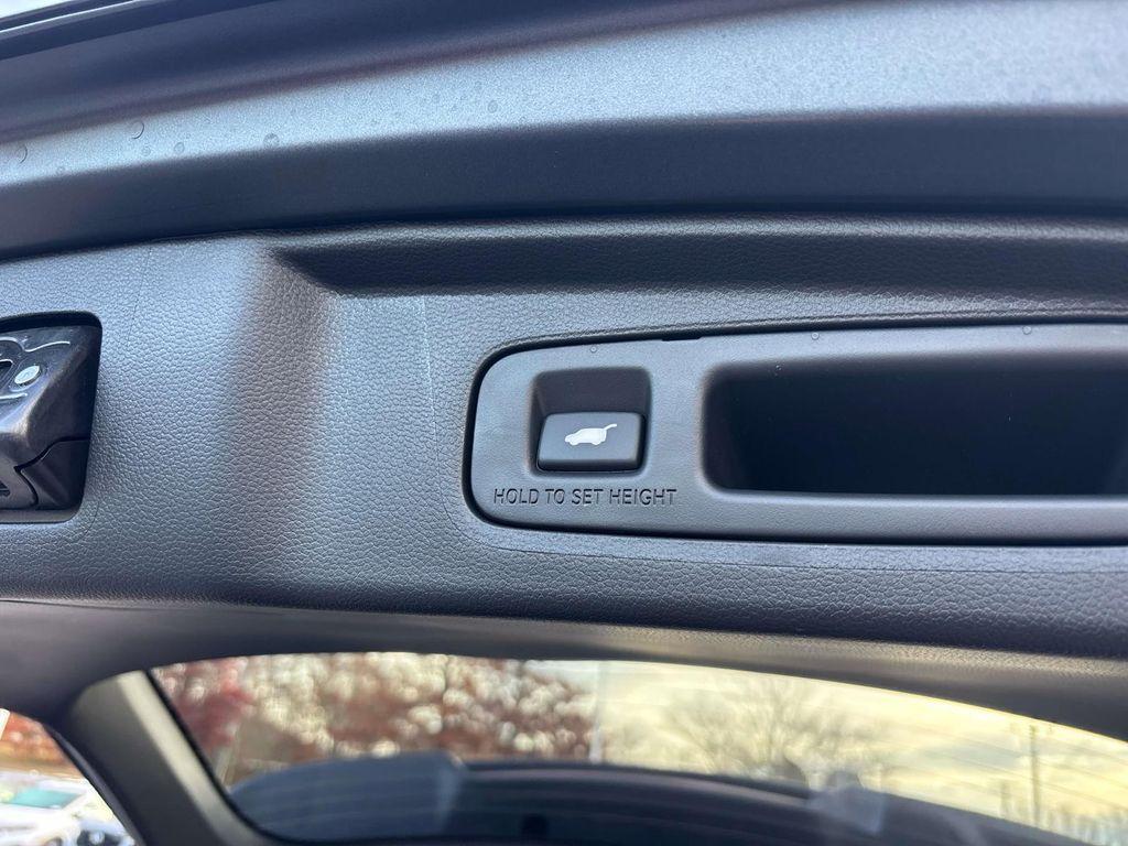 new 2026 Honda CR-V Hybrid car, priced at $41,675